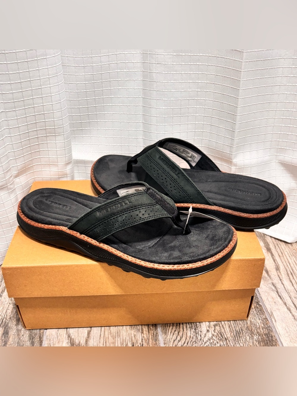 Merrell Cove Leather Flip Flop Sandal Black Mens 9